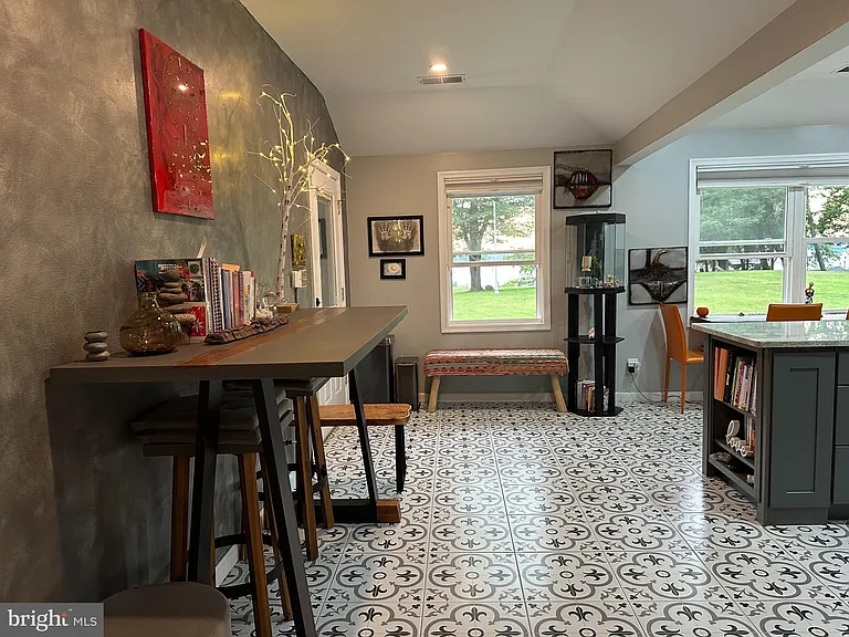 2485 Fenwick Cir — Photo 7