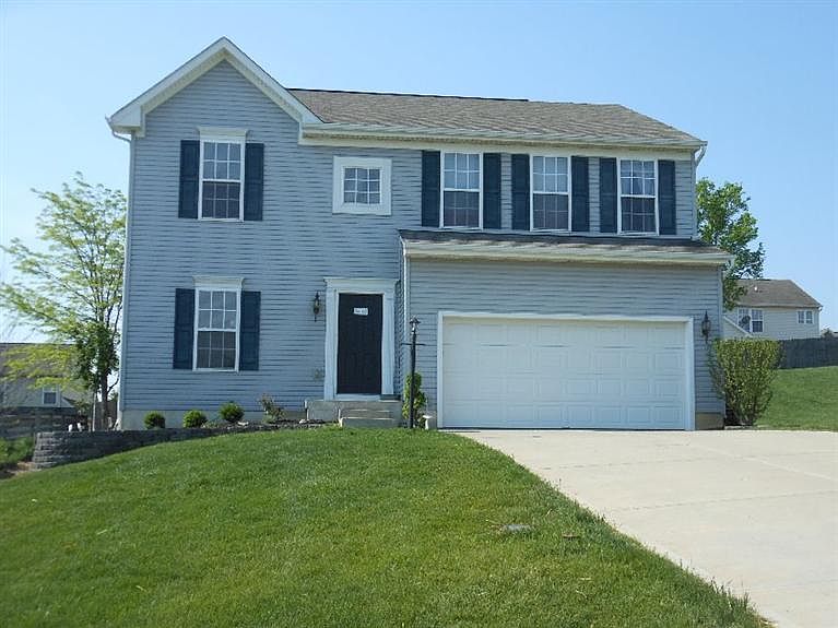 1st image of 425 Canterbury Ct