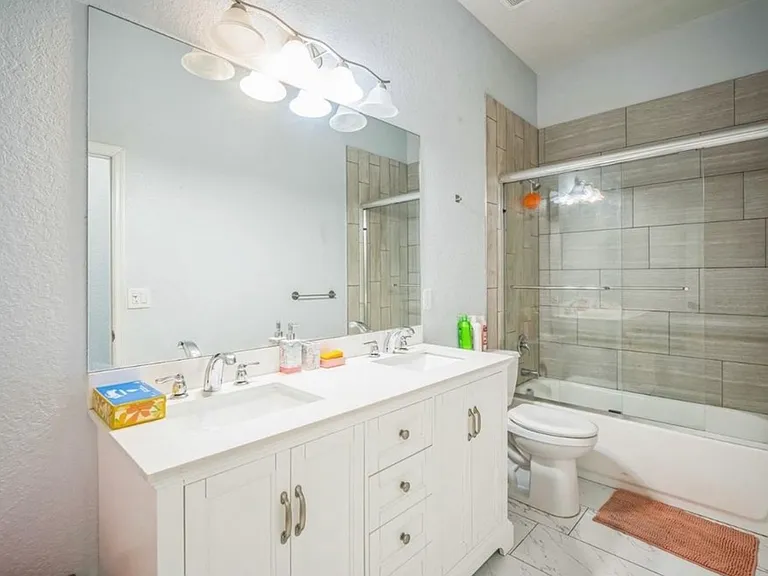 10517 Camelia Dr — Photo 9