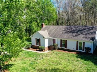 7114 Amarillo Dr, Charlotte, NC 28262