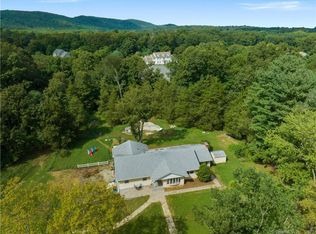 70 Cranberry Ln, Cheshire, CT 06410