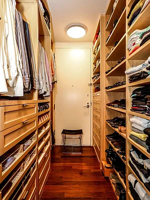 Sold by Sotheby's International Realty | media 25