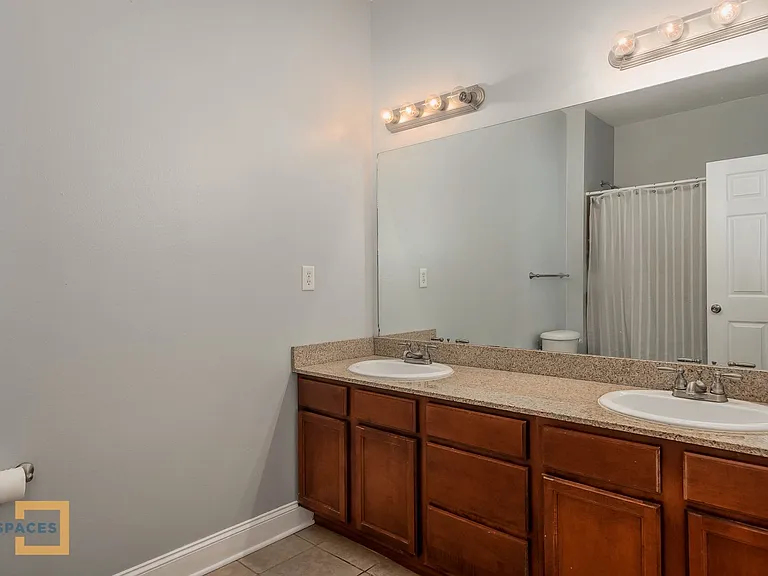 3218 Veterans Memorial Pkwy — Photo 5