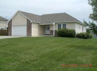 1700 Arrowhead Dr, Atchison, KS 66002