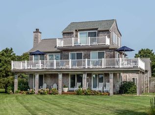 11 Plains Head Ln, Edgartown, MA 02539