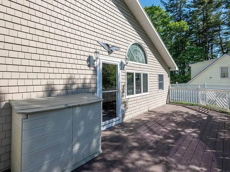 17 Hillside Ave — Photo 23
