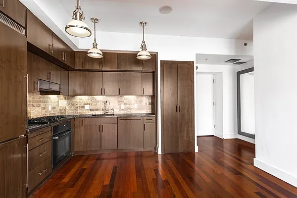 Sold by Casa Blanca Real Estate | media 6