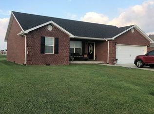 152 Scenic Hill Dr, Lebanon, KY 40033