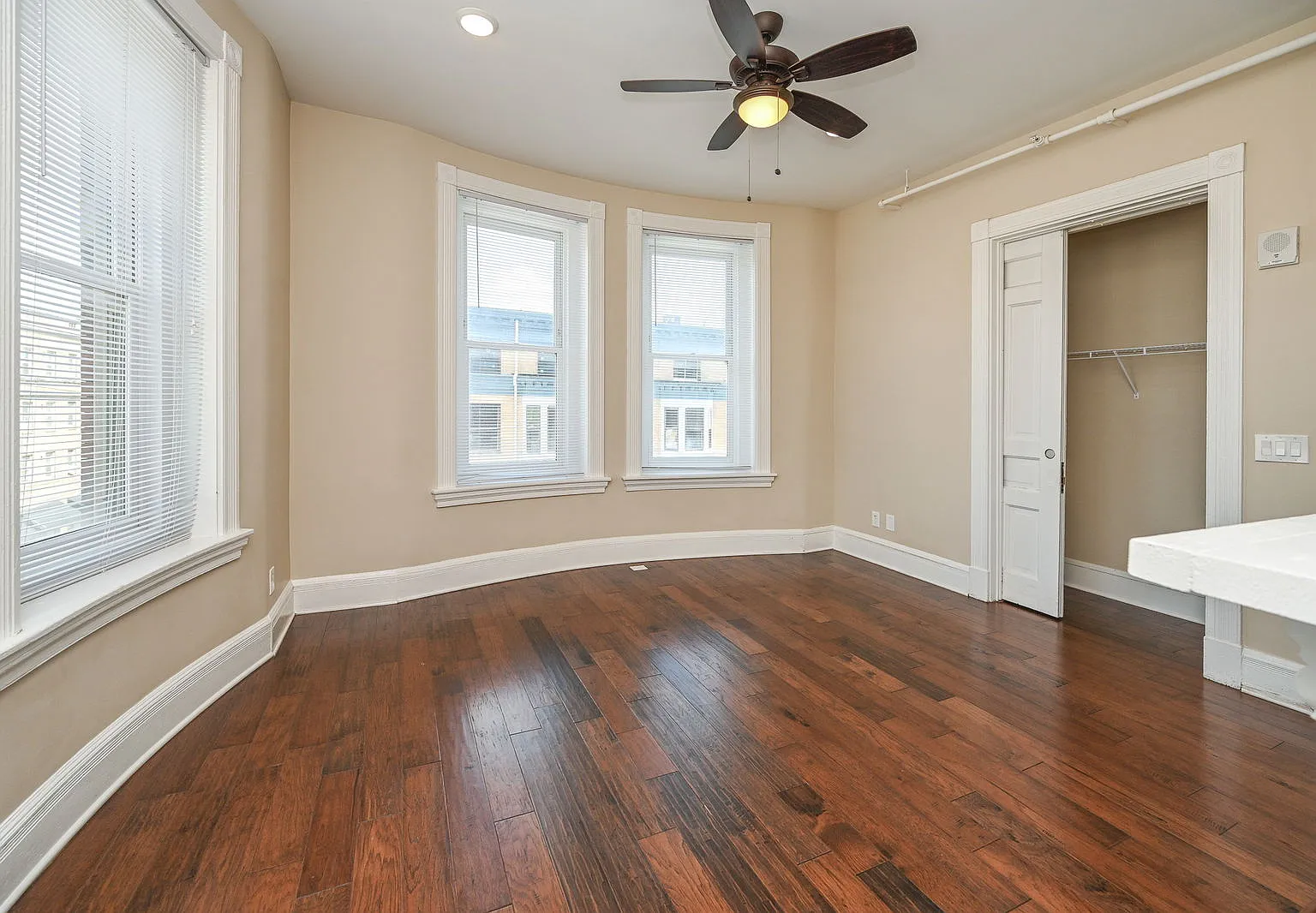 Trevarren Flats — Photo 4