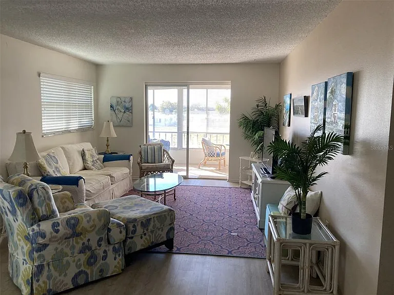 304 47th Avenue Dr W #307 — Photo 6