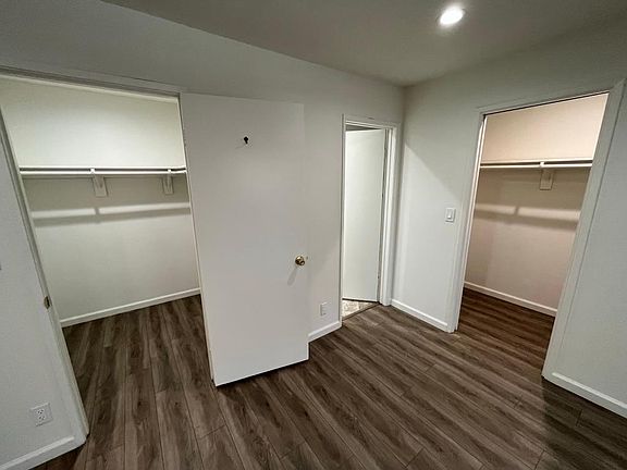 5th image of 260 S 6th St #C