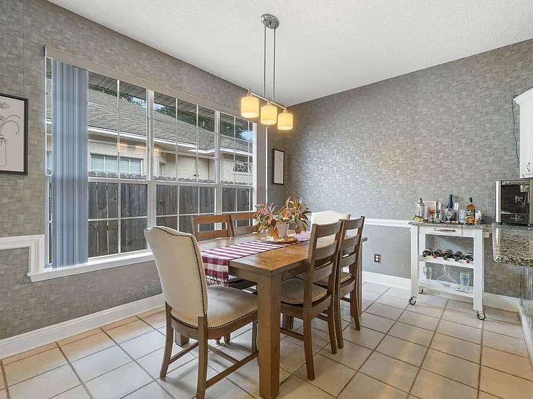 8432 Millstream Dr — Photo 17