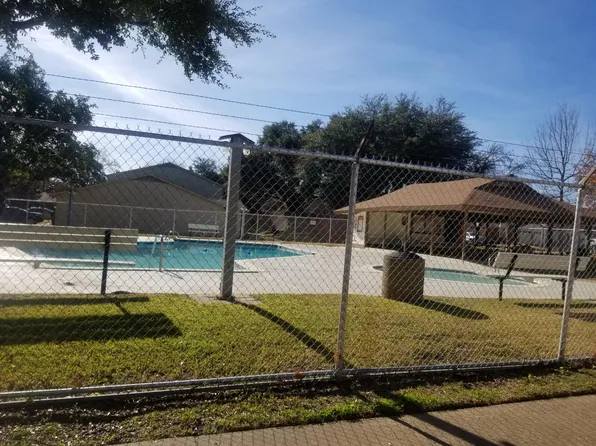 2905 Nova Dr, Garland, TX 75044