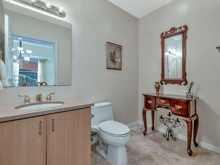 1640 Presidential Way #501 — Photo 16