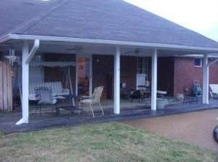 107 Foxfield Dr, Saltillo, MS 38866