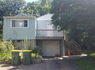 33 Denver Pl, Waterbury, CT 06708