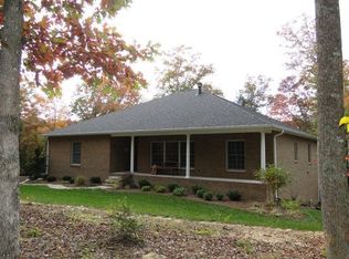 605 Dripping Springs Rd, Monterey, TN 38574