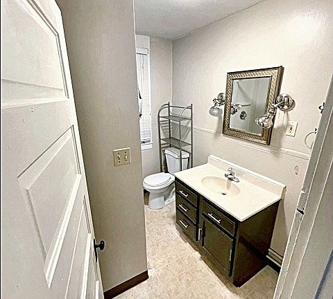 4th image of 241 Kentucky Ave #A