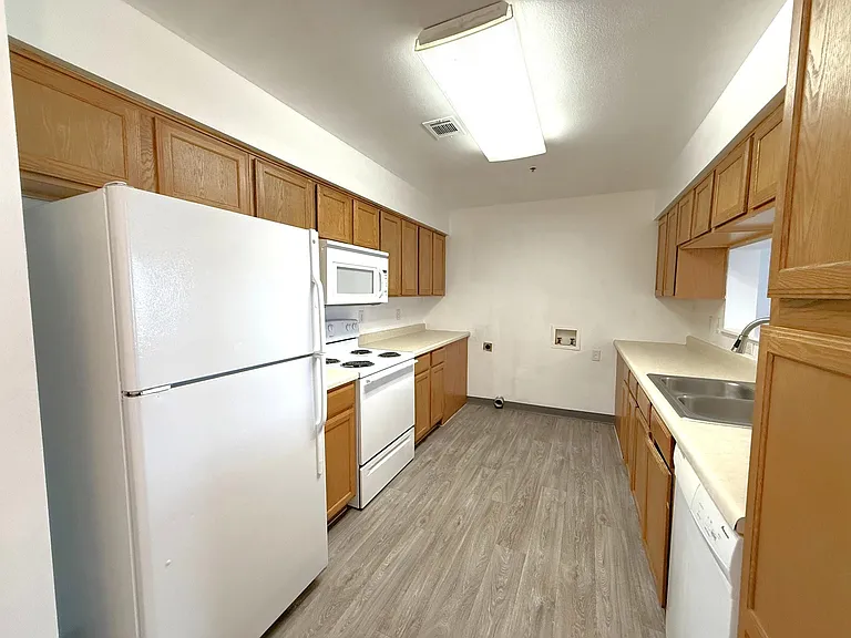 610 S 12th St #C201 — Photo 7
