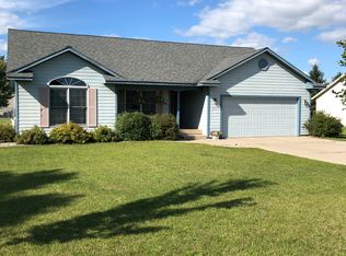 613 6th St NE, Perham, MN 56573