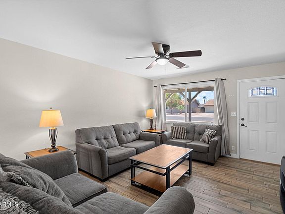 3rd image of 3631 W DENTON Lane