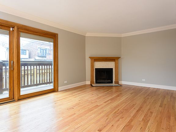 3rd image of 1854 N Larrabee St
