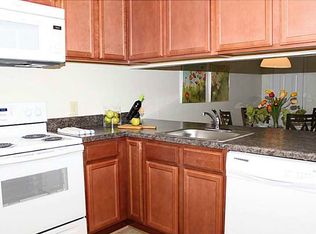 1205 Pipers Cres APT 434, Virginia Beach, VA 23454