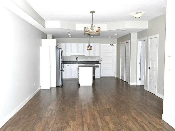 499 Meadow Lake Ct N #306, Brooks, AB T1R 1N7