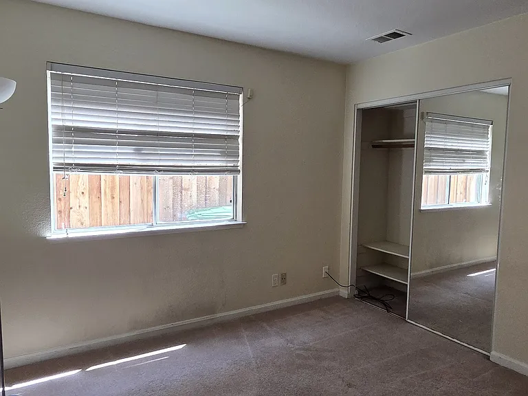 31240 Lamprey Dr — Photo 9