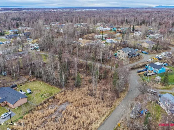 1331 N Tanana Dr, Wasilla, AK 99654