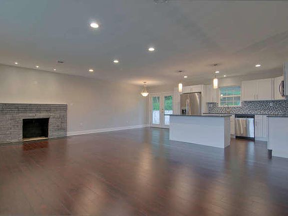 2nd image of 2312 Aquoni Dr