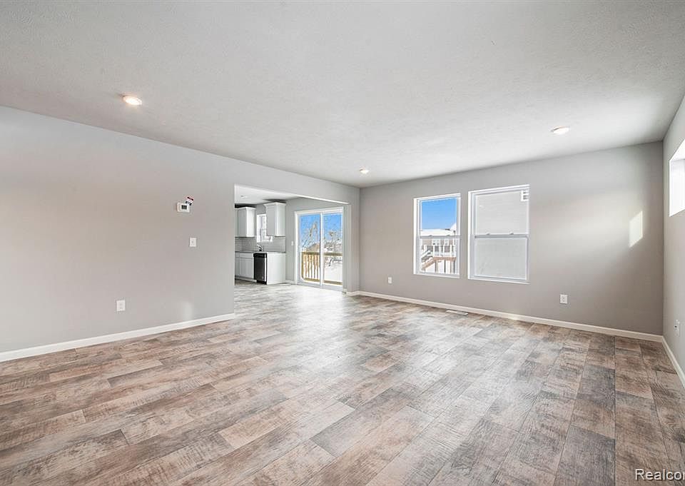 2087 Stillwater Dr, Davison, MI 48423 MLS 20240004749 Zillow