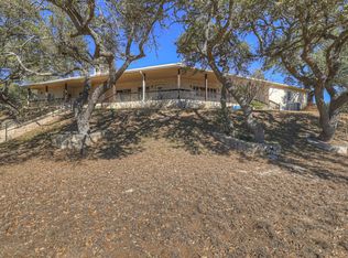 1221 Sundown Trl, Fischer, TX 78623