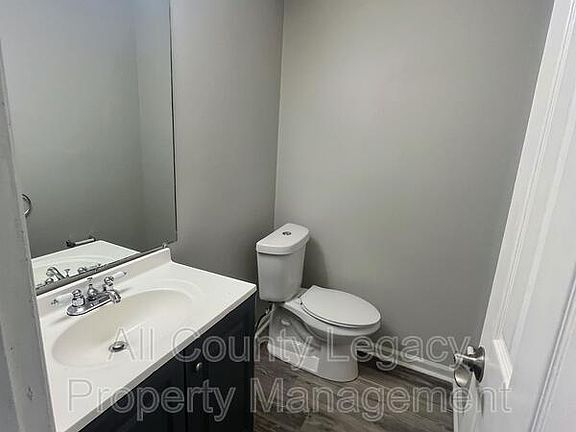5th image of 3081 Parkside Ct