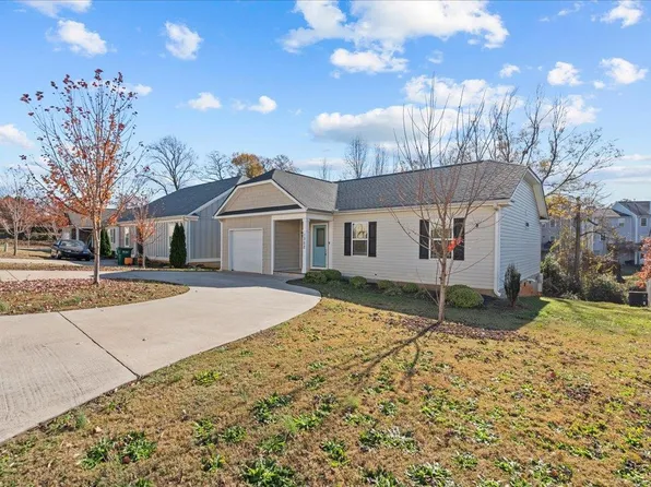 1352 Shoresbrook Rd, Spartanburg, SC 29301