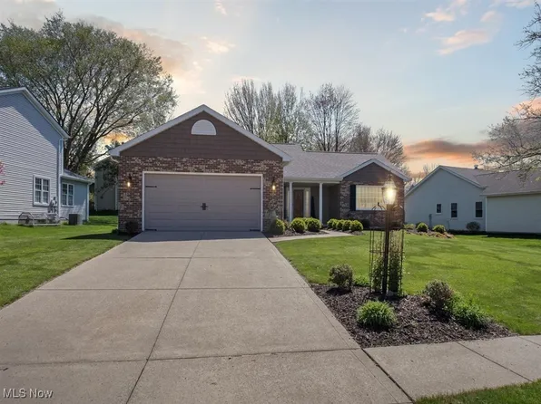 8809 Chapman Cir, Strongsville, OH 44136