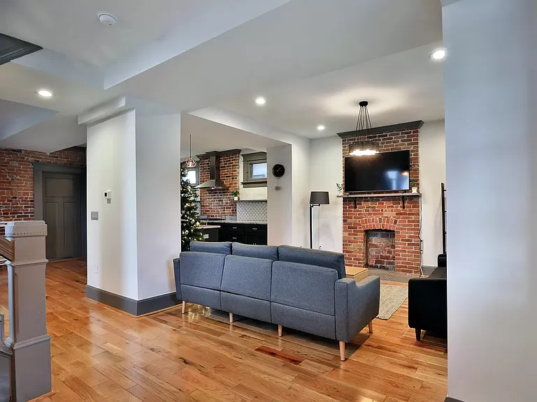 927 E Livingston Ave — Photo 30