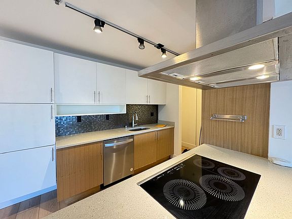 3rd image of 500 5th Ave W Unit 506