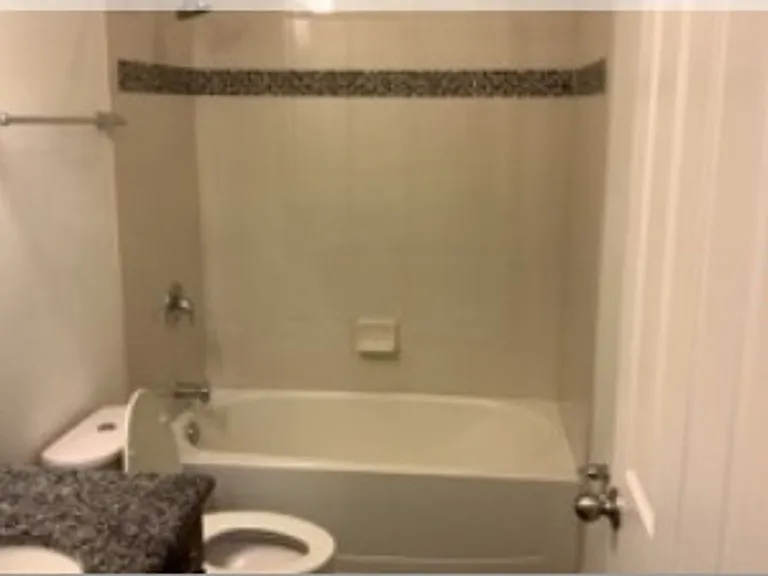 9240 Woodcrane Dr — Photo 22