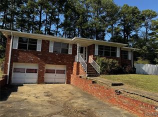 616 Willow Brook Rd, Fairfield, AL 35064