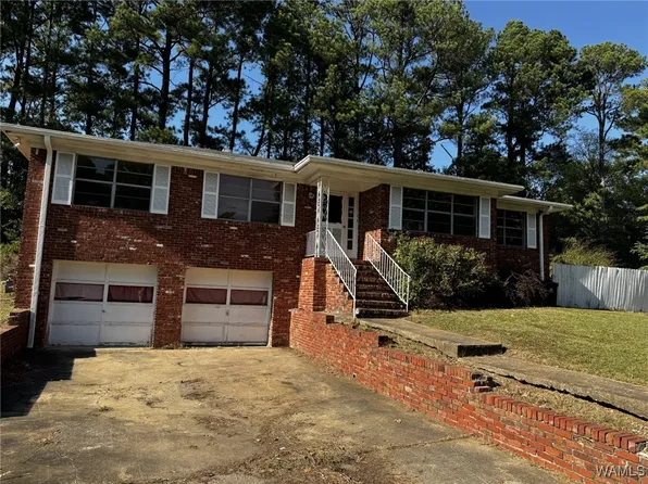 616 Willow Brook Rd, Fairfield, AL 35064