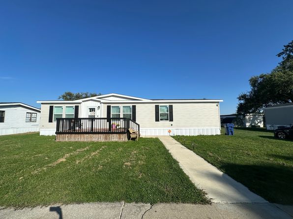51 Avon Village Dr