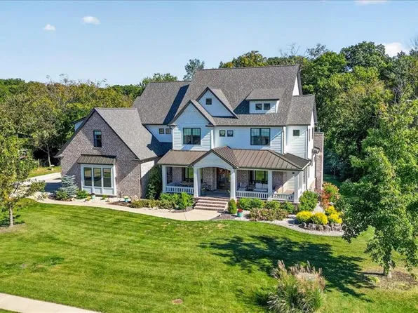 1910 Bethel Ridge Farms Blvd, O'Fallon, IL 62269