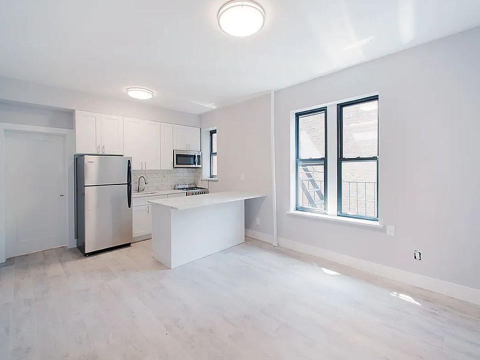 1st image of 100 W 139th St #36