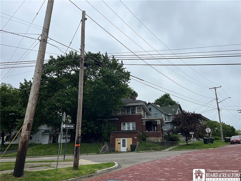 2nd image of 307-309 Monroe St