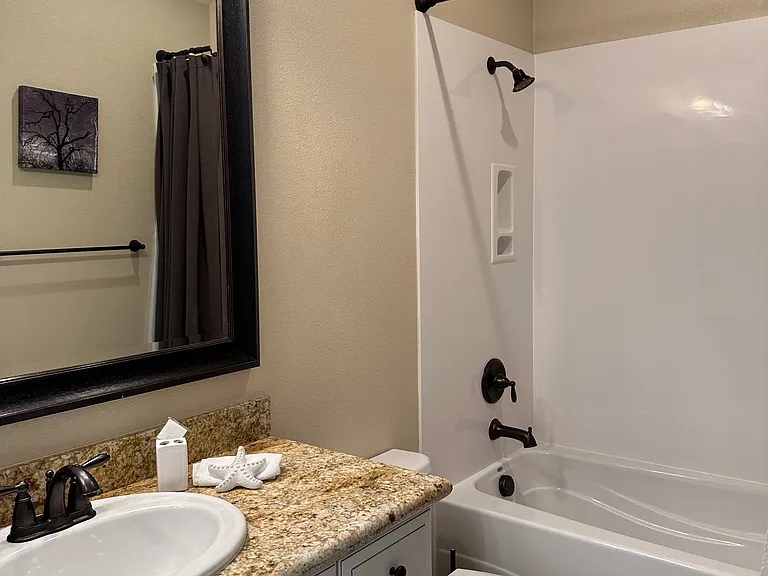 496 Rialto Pl — Photo 13
