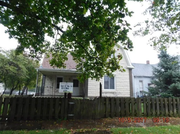 302 E 7th St, Rushville, IN 46173