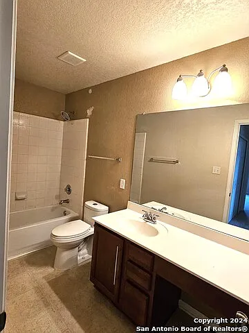 208 Springtree Cv — Photo 25