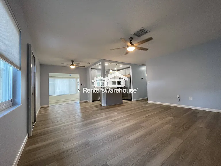 110 Gloucester Blvd #110 — Photo 3