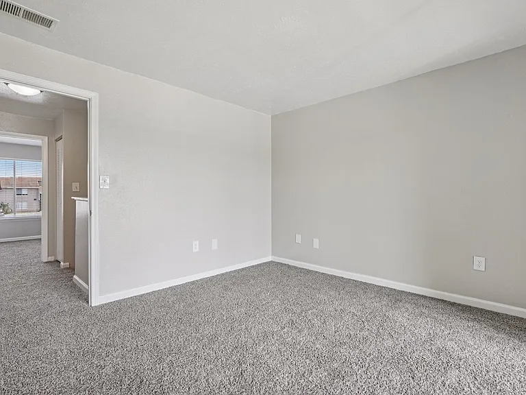 Winford Place Apartments — Photo 59